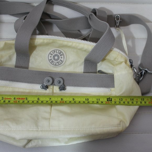 Kipling Cade  yellow versatile Kipling Cade  tote shoulder bag 15"x 10" x 5" - Picture 9 of 12